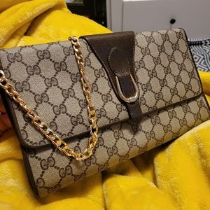 Vintage Gucci clutch / crossbody